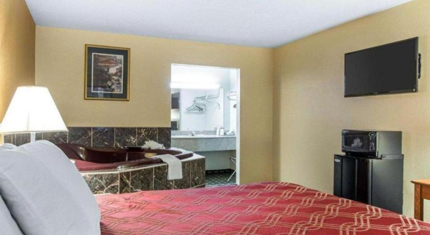 Econo Lodge Dalton Exterior foto